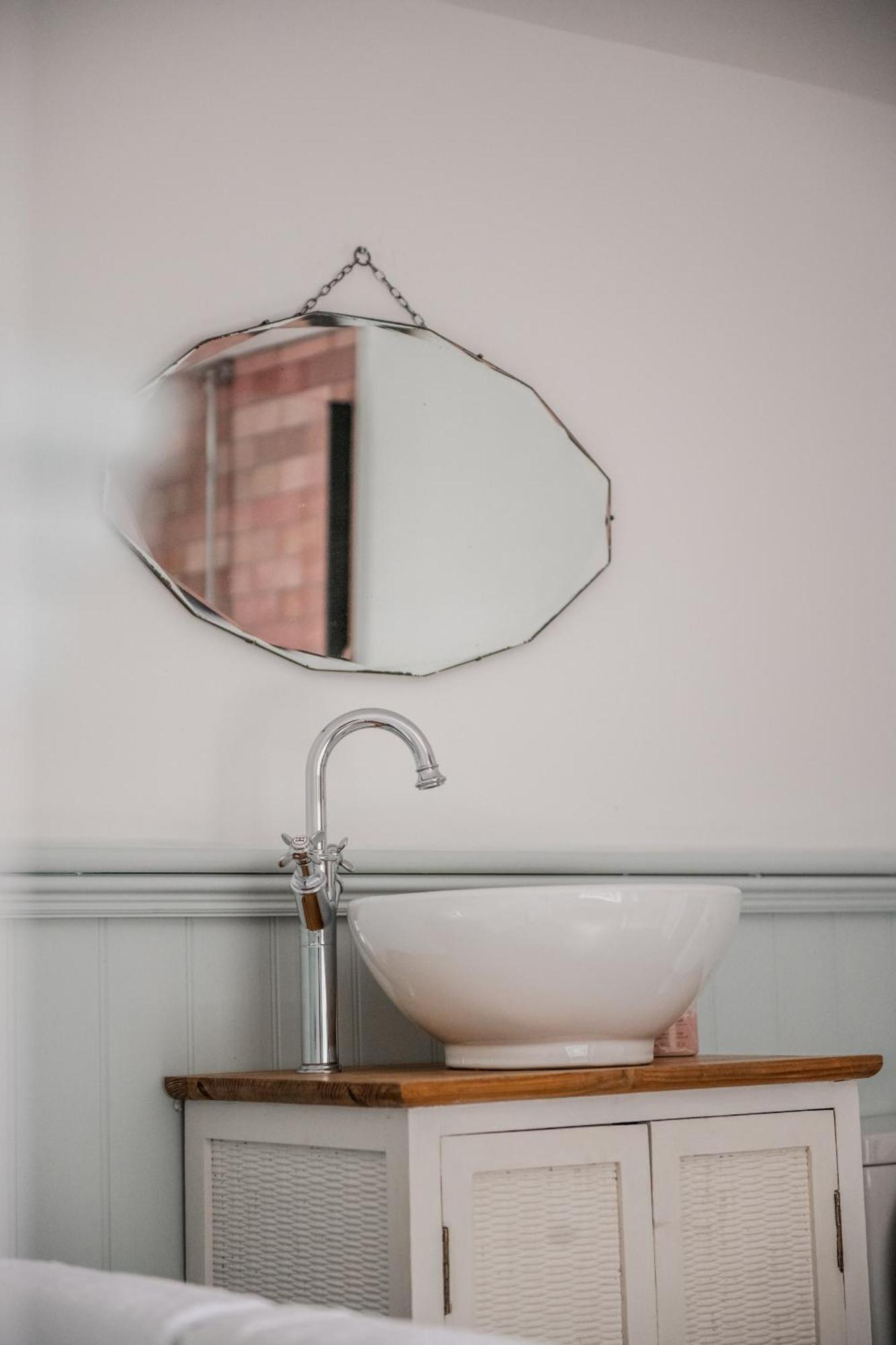 The Heathcock Boutique Hotel - Room 3 Кардиф Екстериор снимка